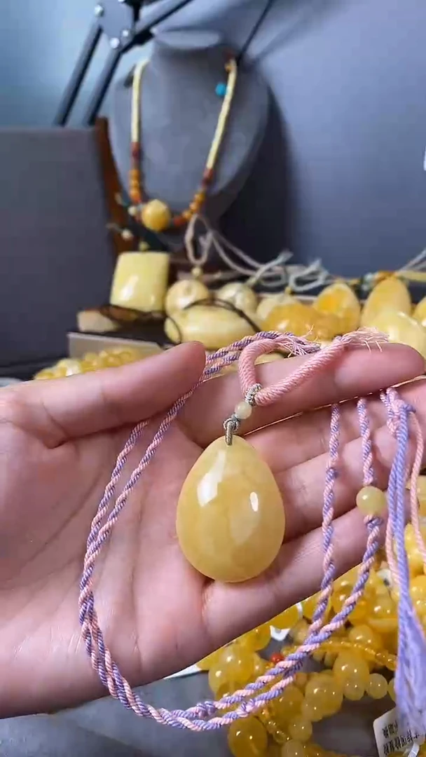 裸石琥珀未镶嵌水滴