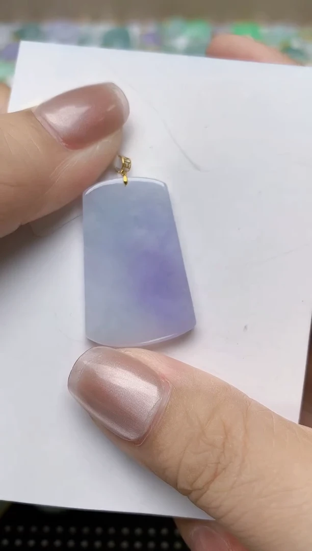 翡翠18K金镶嵌颈饰天然缅甸A货翡翠