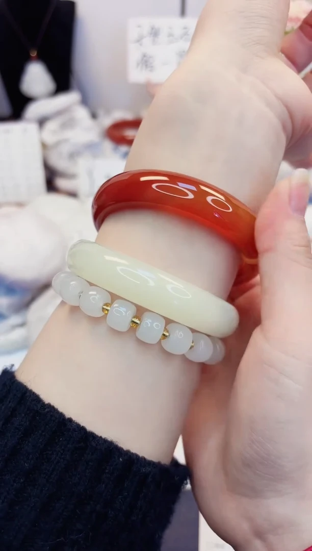 【闪购商品】石英质玉手镯未镶嵌32-玛瑙-圈口60