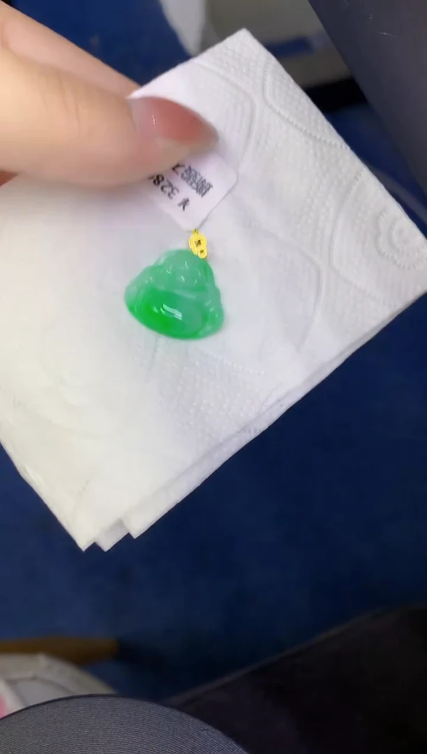 颈饰18K金镶嵌翡翠缅甸天然翡翠a货