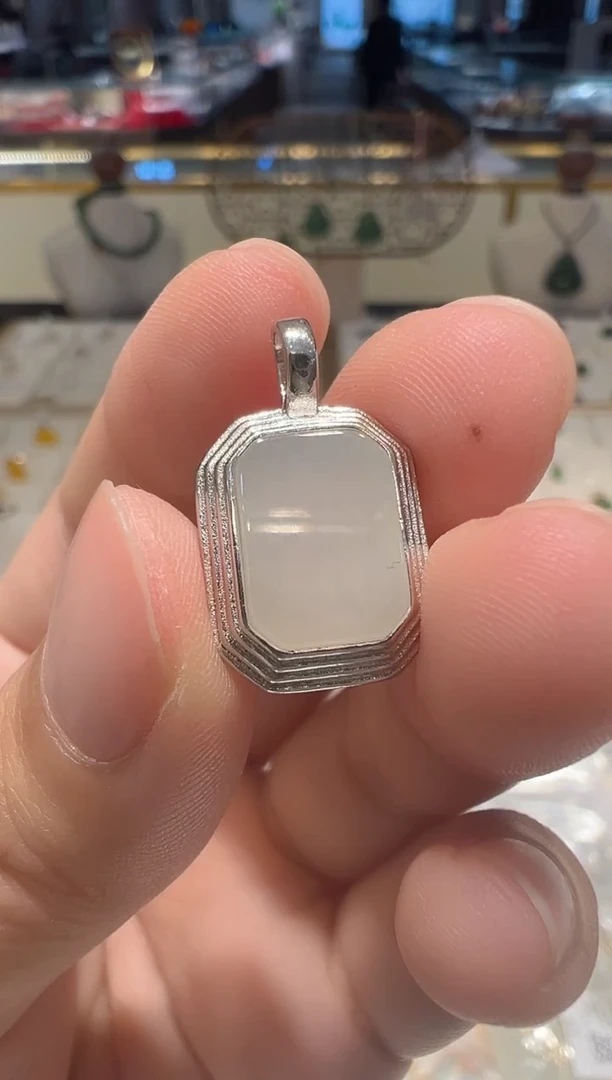 【闪购商品】和田玉颈饰银S925镶嵌11111