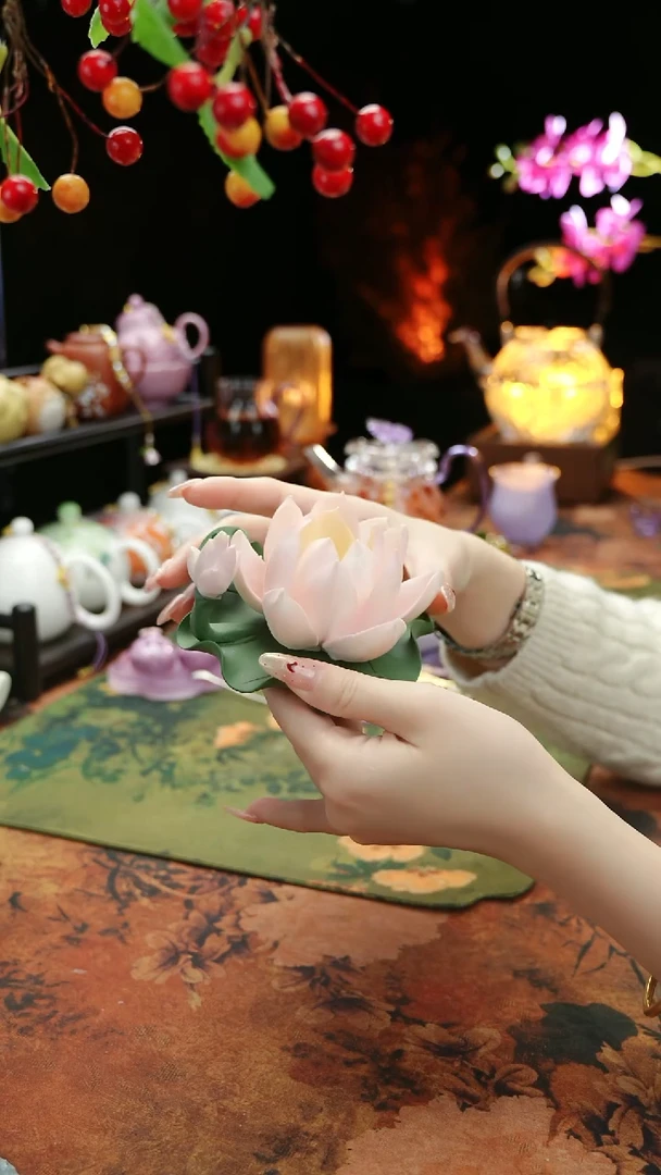 【闪购商品】陶瓷荷花摆件香插