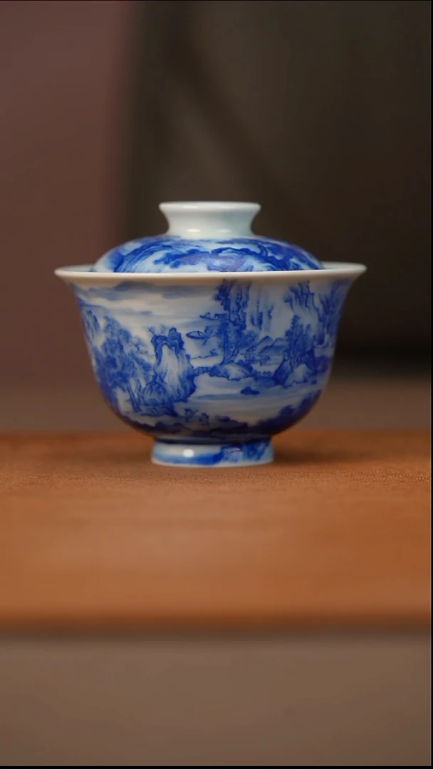 瓷半山晓野重江叠嶂图盖碗