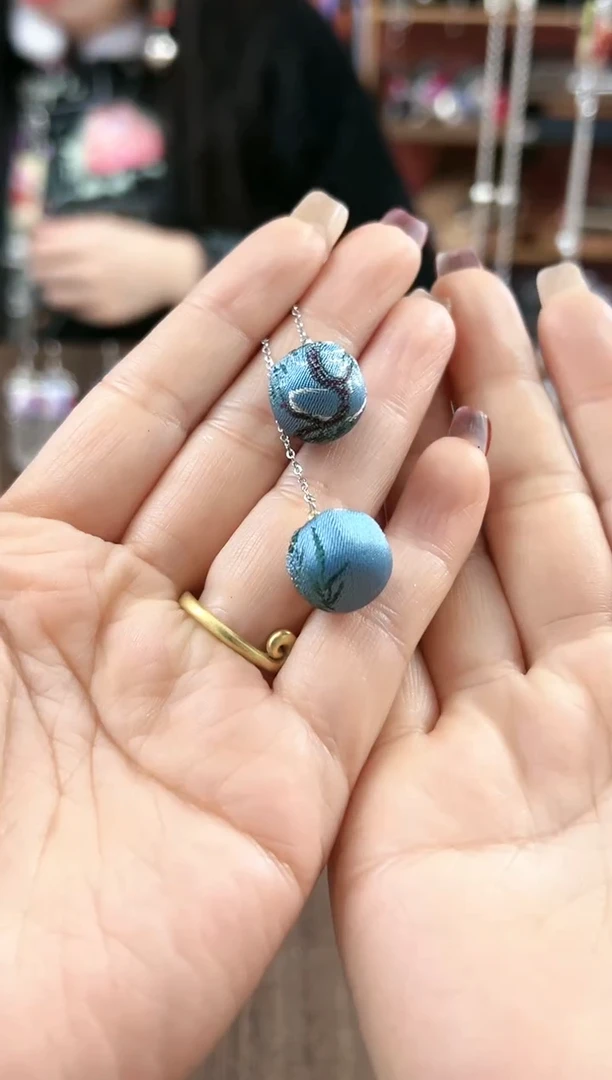 【闪购商品】织绣民族风老绣饰品145