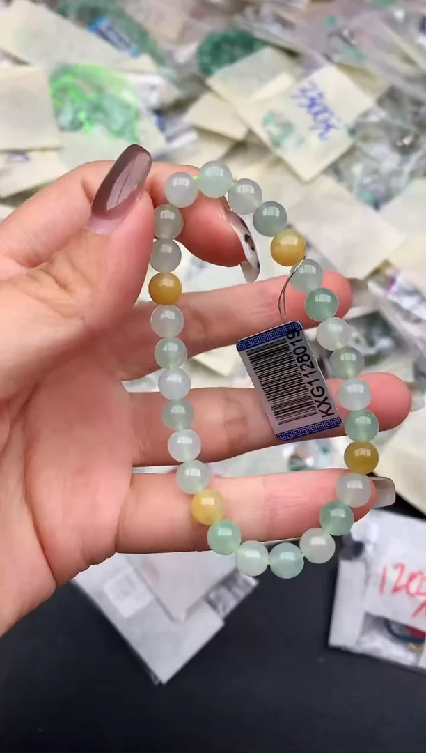 未镶嵌挂件翡翠—