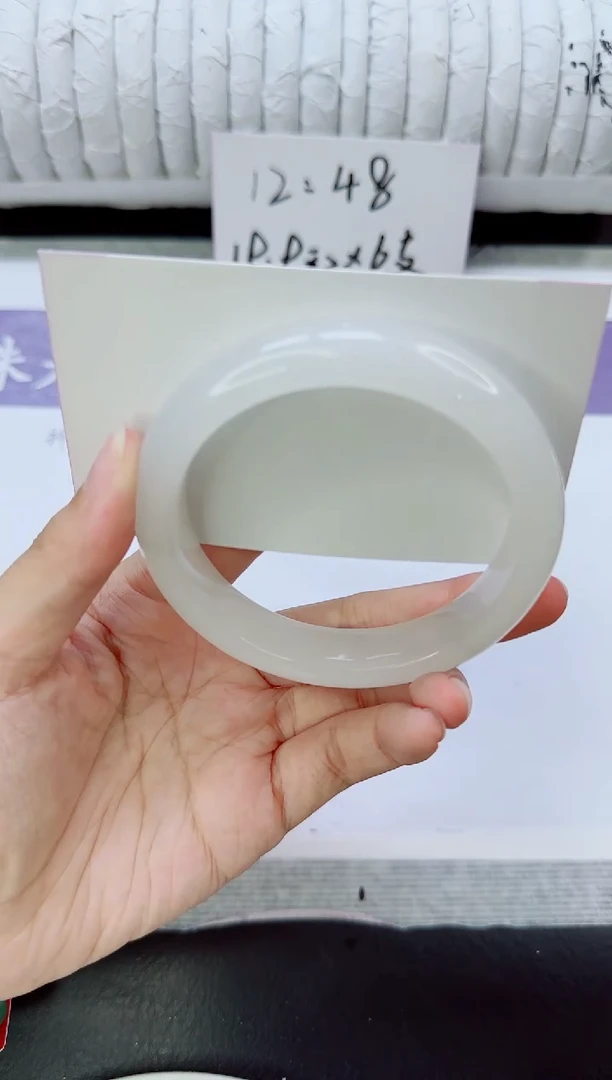 未镶嵌手镯石英质玉163/58.8