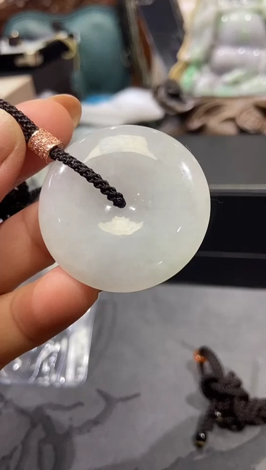 翡翠未镶嵌颈饰吊坠