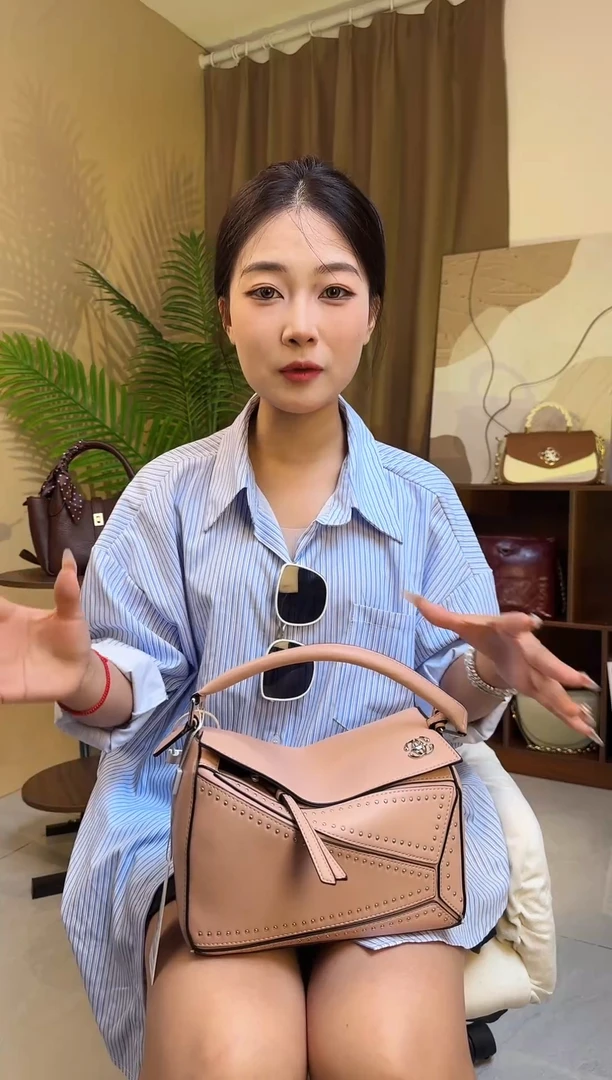 牛皮（革）小众轻奢气质女包