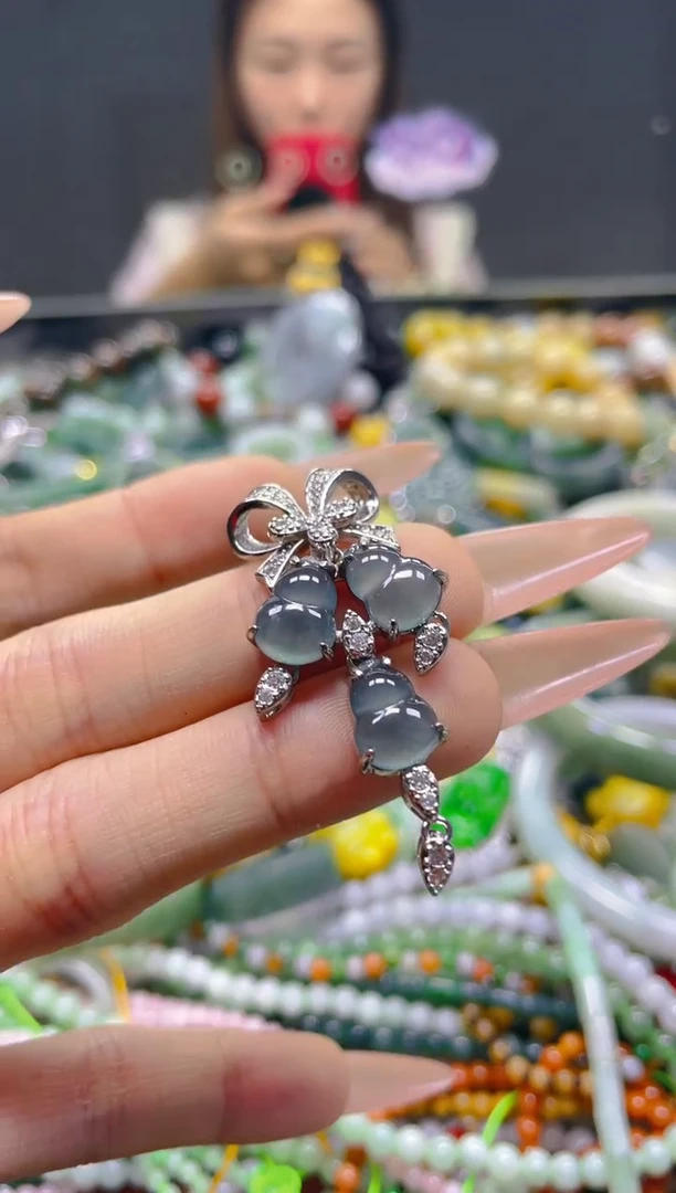 颈饰未镶嵌翡翠/K/翡翠A货，一件也是批发价