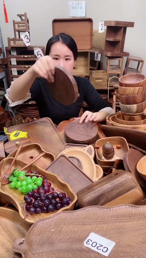 木 北美黑胡桃木小圆板15*2cm   带纹路