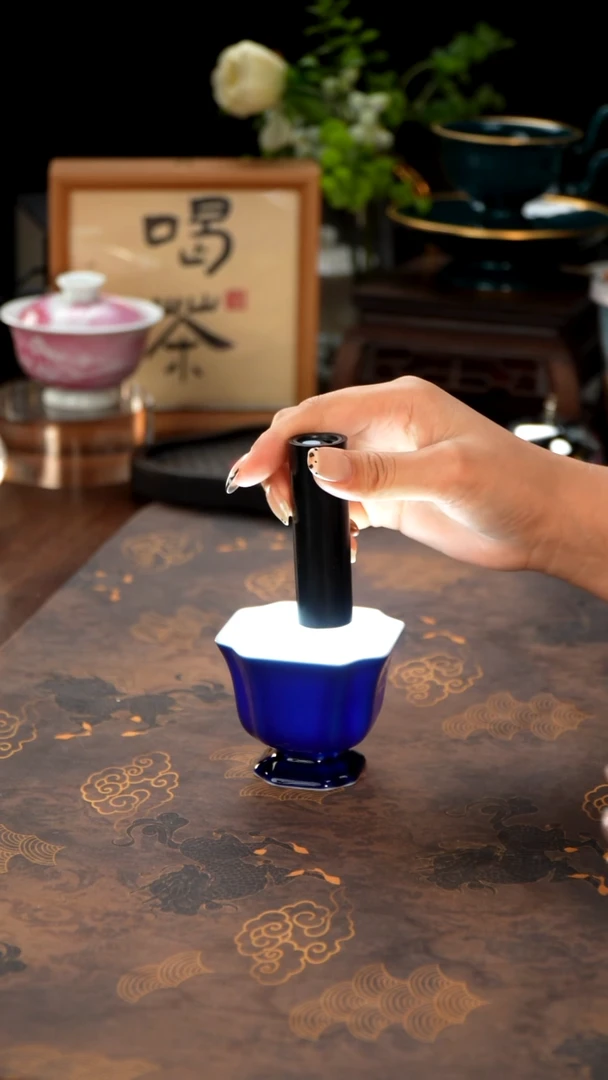 江壶见陶瓷宝石蓝四方杯