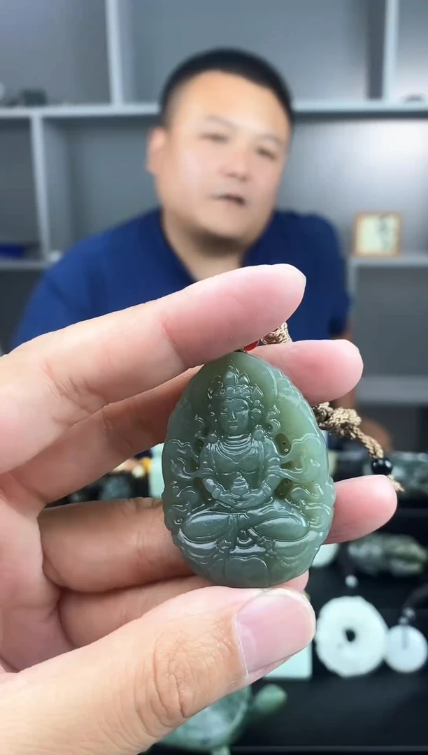 和田玉未镶嵌颈饰1