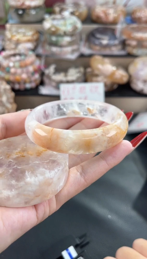 未镶嵌手镯石英质玉56