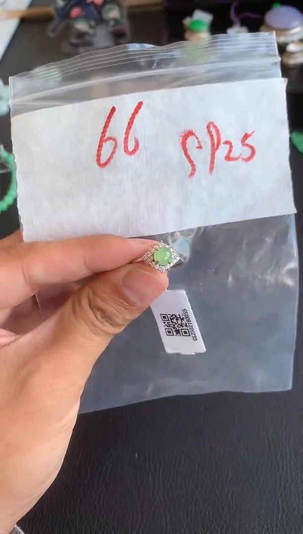 银S925镶嵌戒指翡翠缅甸A货翡翠，拍一发一