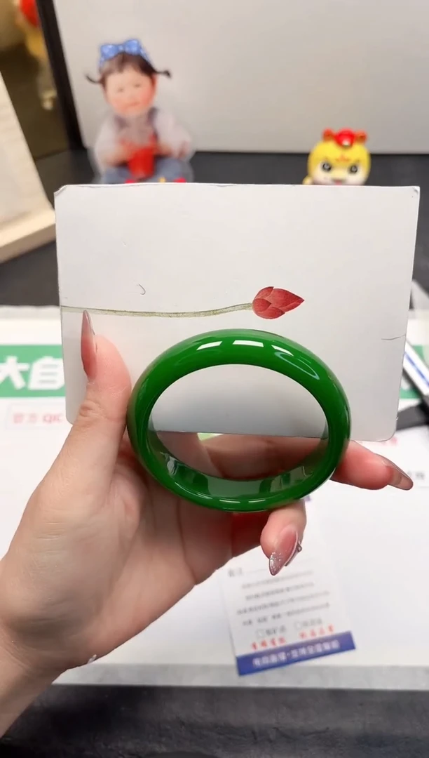 【闪购商品】石英质玉手镯未镶嵌75-58