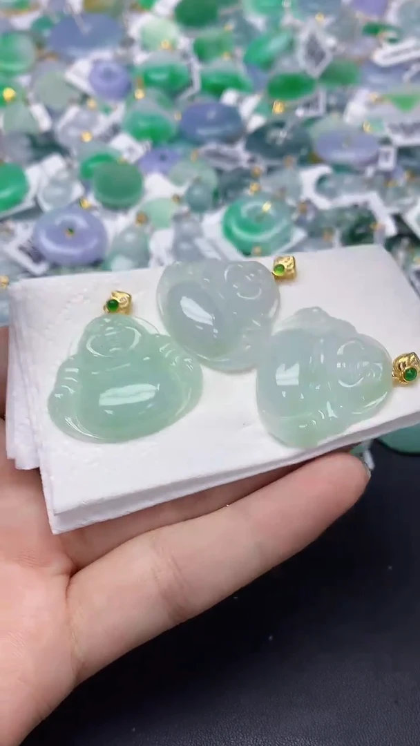 翡翠未镶嵌颈饰天然缅甸a货翡翠多样性发其一