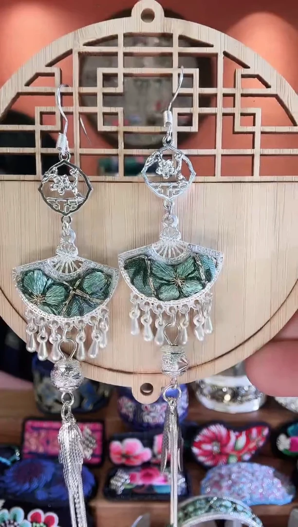 非遗苗绣刺绣首饰86