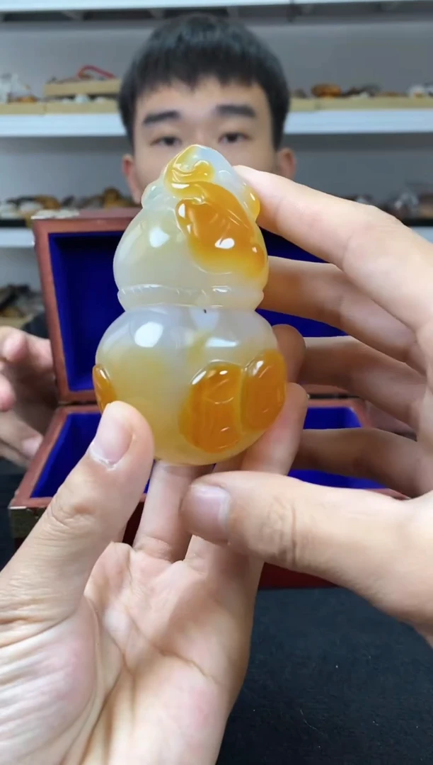 未镶嵌玛瑙/玉髓珠宝奇石0