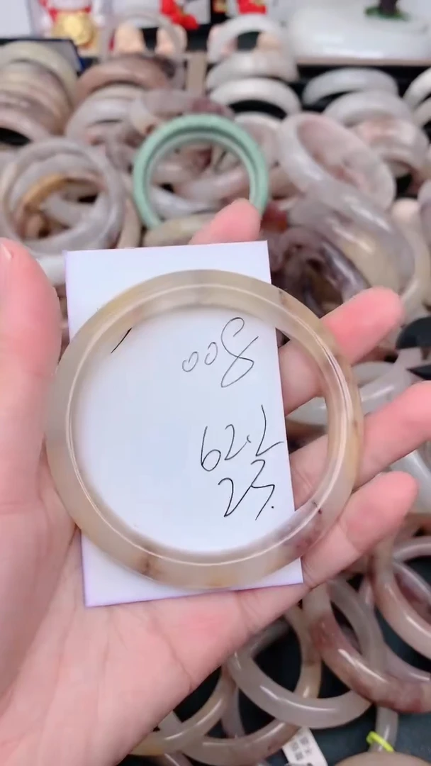 未镶嵌手镯石英质玉008