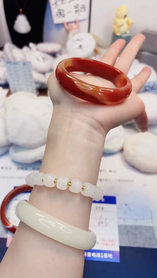【闪购商品】石英质玉手镯未镶嵌378-玛瑙-圈口60