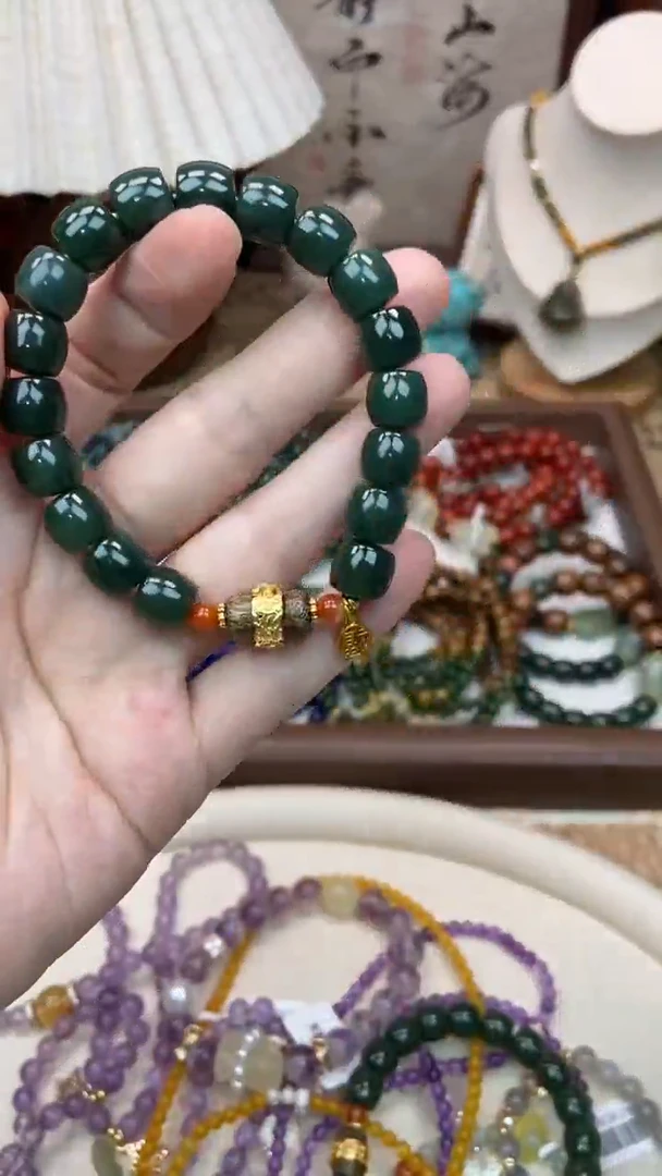 手饰和田玉未镶嵌374