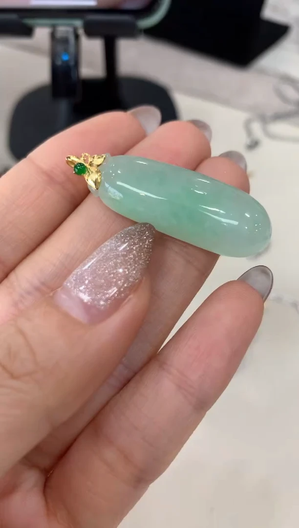 吊坠(不含链)18K金镶嵌翡翠福瓜