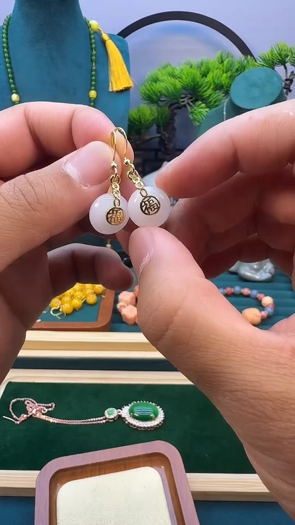 和田玉14K金镶嵌耳饰E399