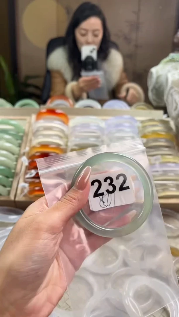 手镯玛瑙/玉髓未镶嵌232