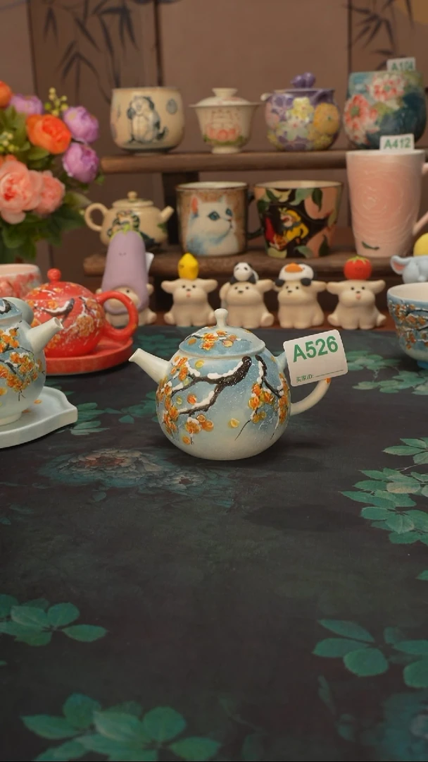 是泥吖  腊梅雪景壶526