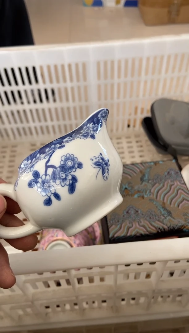 杯无运费险有瑕疵的摄影的产品有使用过的痕迹有点脏介意勿拍