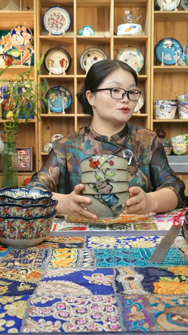 瓷片小可陶瓷高温釉下彩一组4个米饭碗