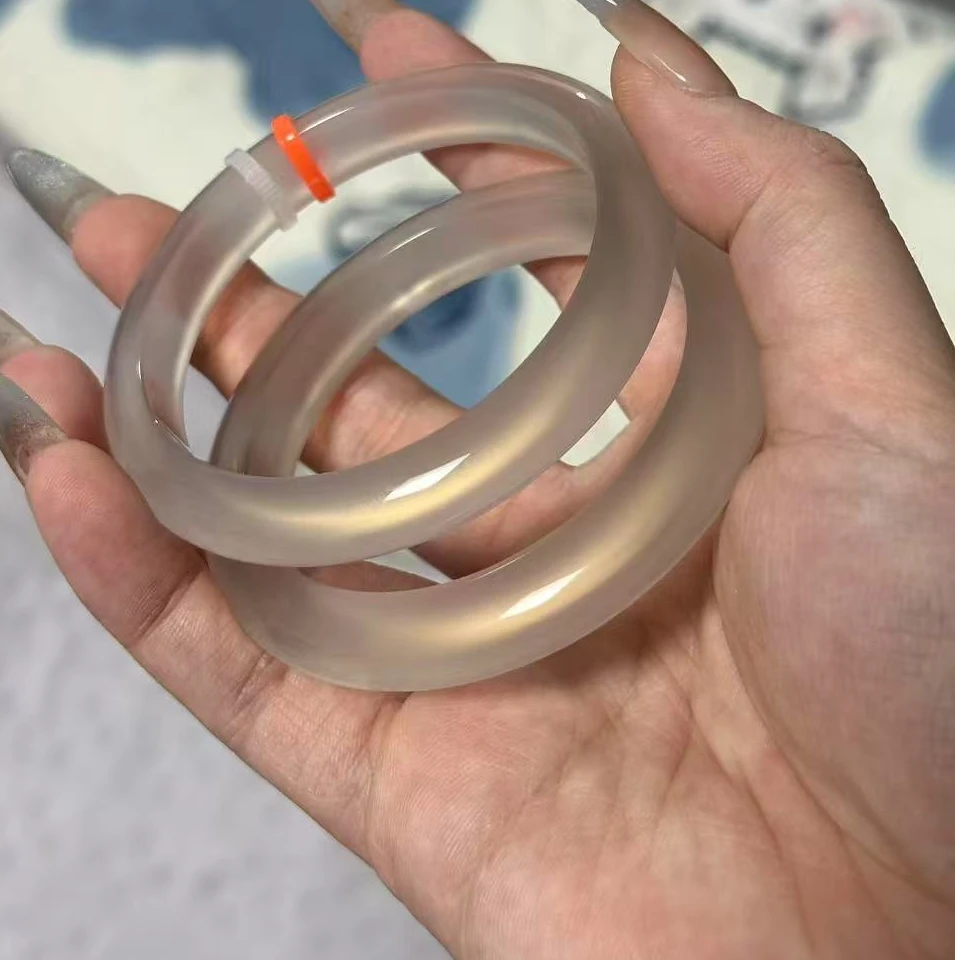 99元天然玛瑙手镯