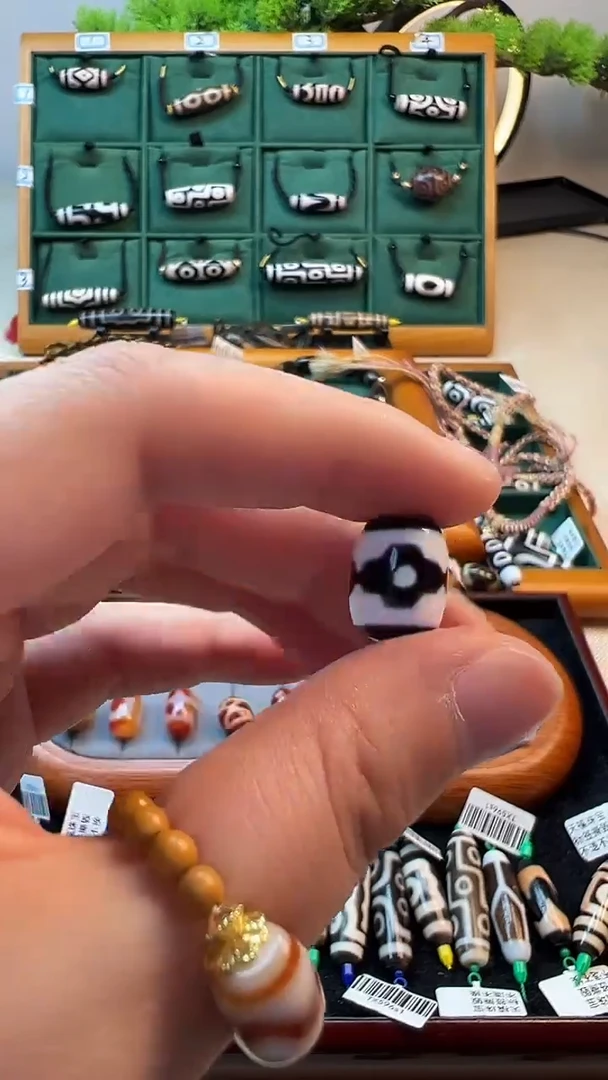 玛瑙/玉髓（覆膜）颈饰未镶嵌22（微瑕随机发货）