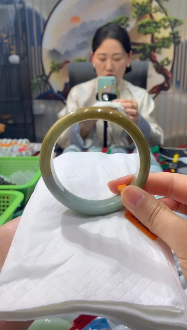 【闪购商品】翡翠手镯未镶嵌00003927