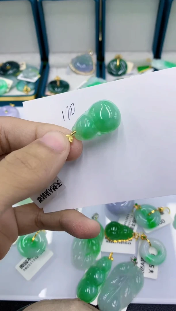 颈饰未镶嵌翡翠11111111