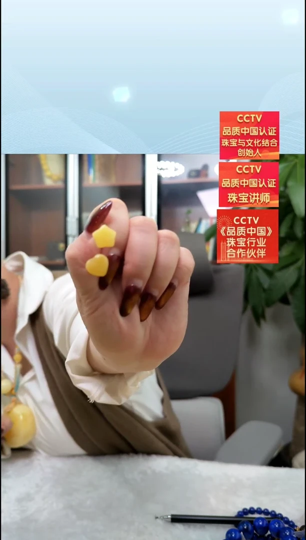 【闪购商品】琥珀耳饰银S925镶嵌耳环