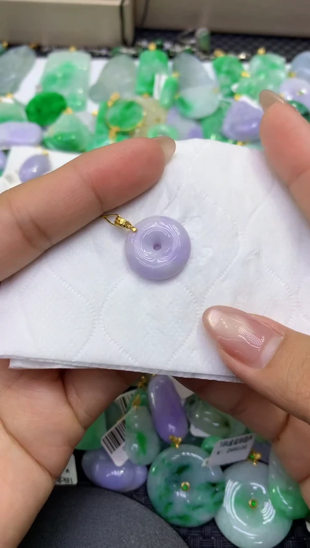 颈饰未镶嵌翡翠天然缅甸A货翡翠