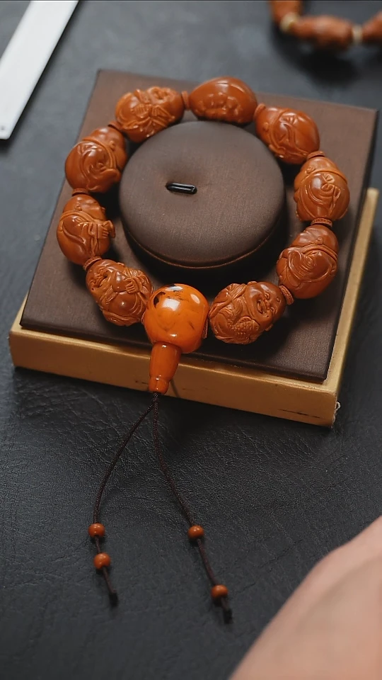 【闪购商品】橄榄核吊坠 梦梦精品核雕