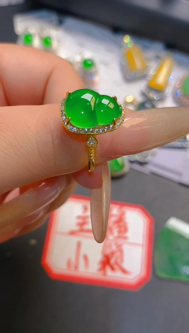 翡翠银S925镶嵌耳饰天然