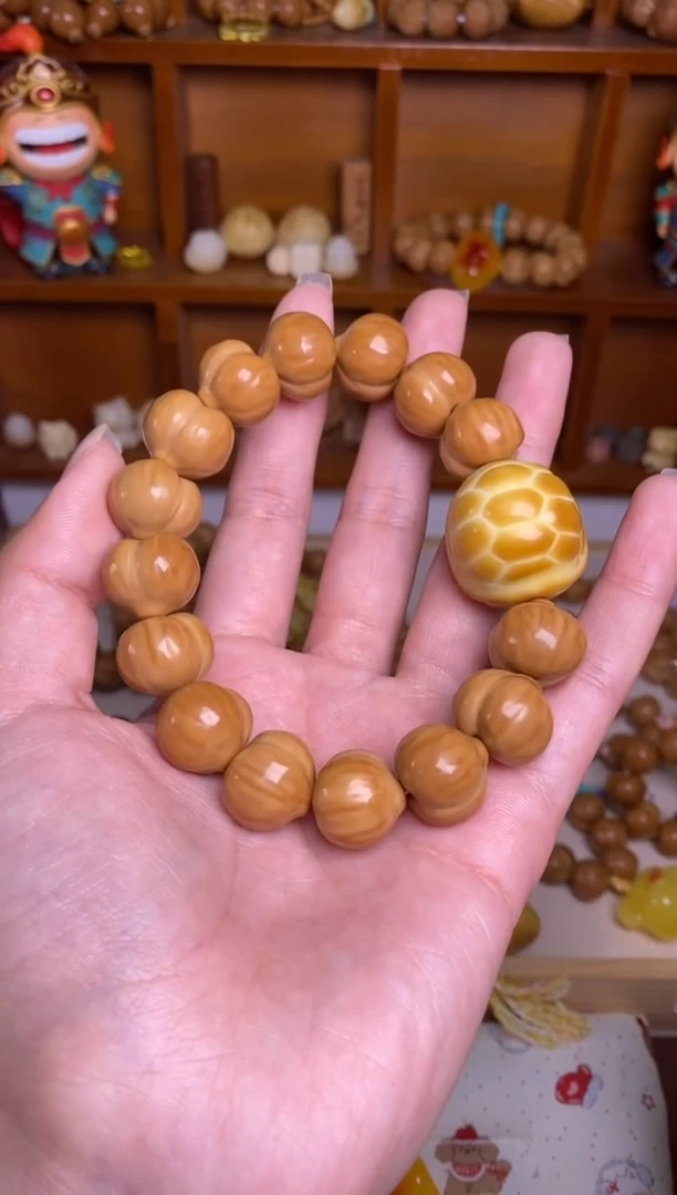把件猴头核桃全品无暇屁桃➕大富甲手串