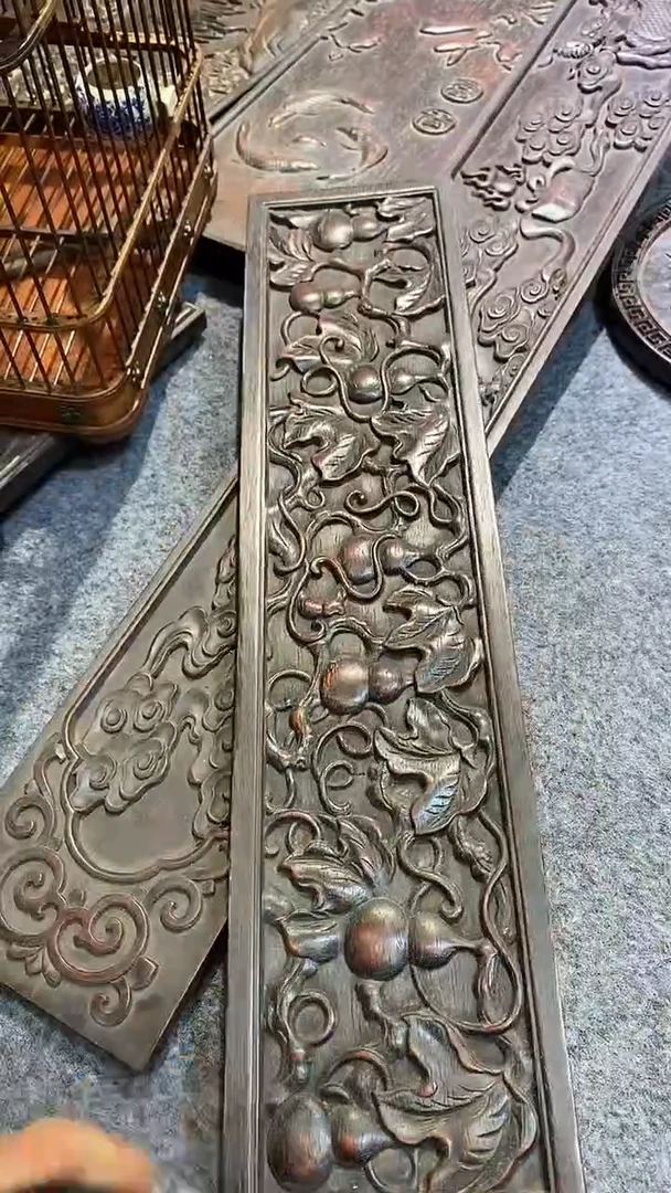 木紫檀雕刻一物一拍