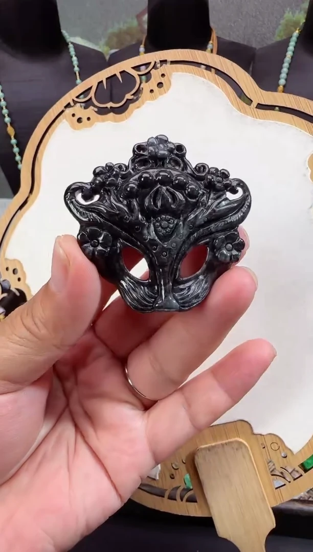 【闪购商品】翡翠颈饰未镶嵌拍照