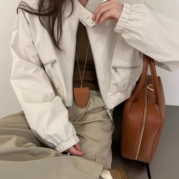 【达人专属】新款春时尚韩版机车风小众短款拼接拉链小立领外套8805