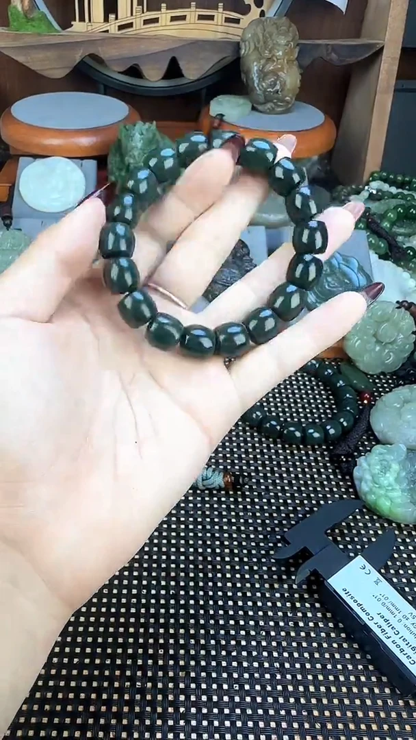 吊坠(不含链)未镶嵌和田玉1