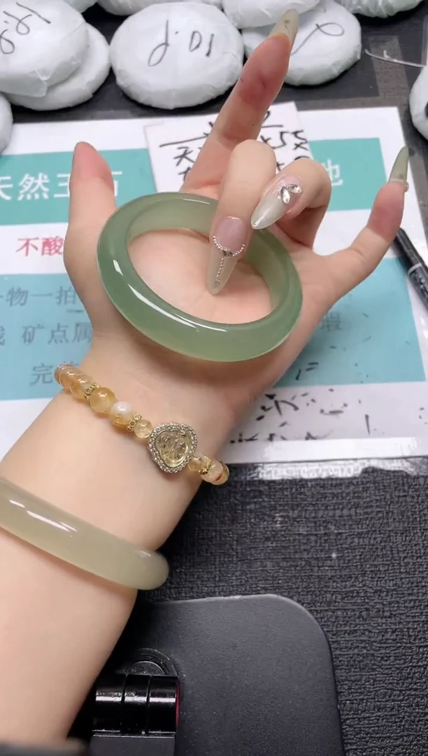 未镶嵌手镯石英质玉123-56