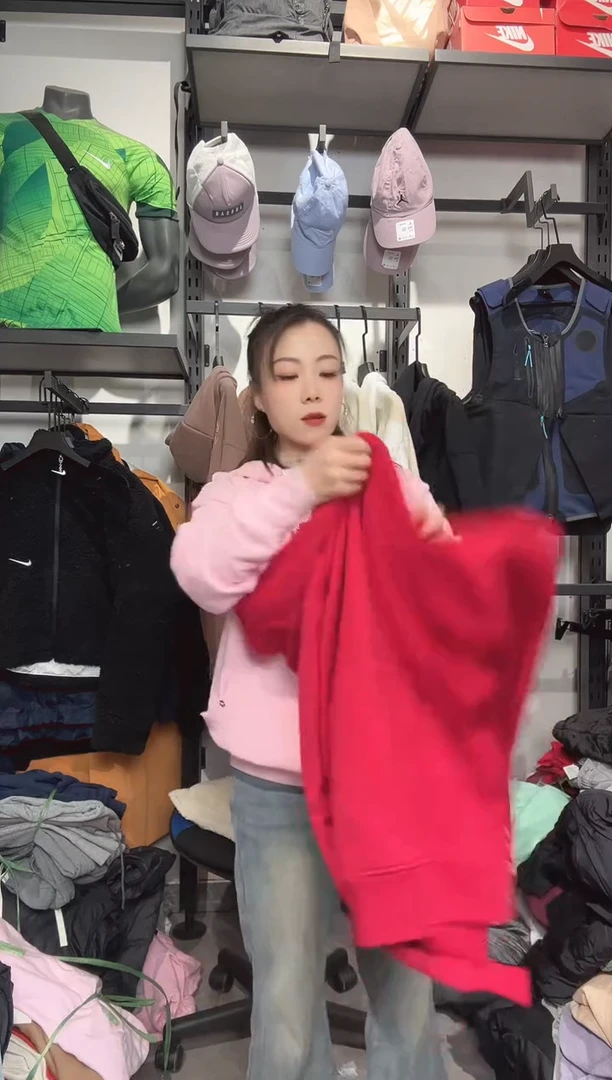 1343 编码 瑕疵款直播间过款为准 尺码   175