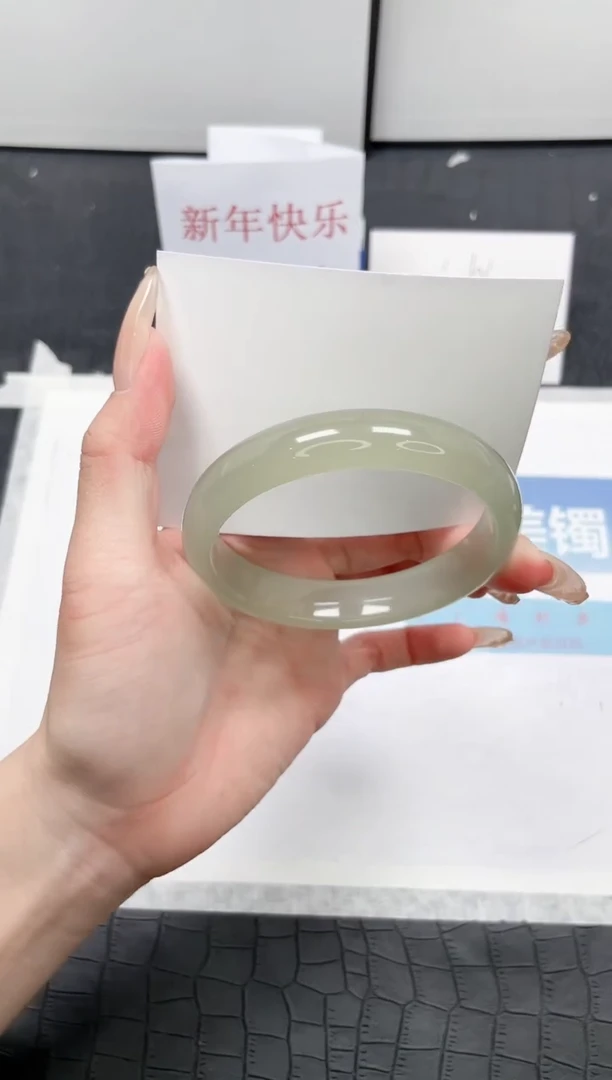 【闪购商品】石英质玉手镯未镶嵌N96-62.5