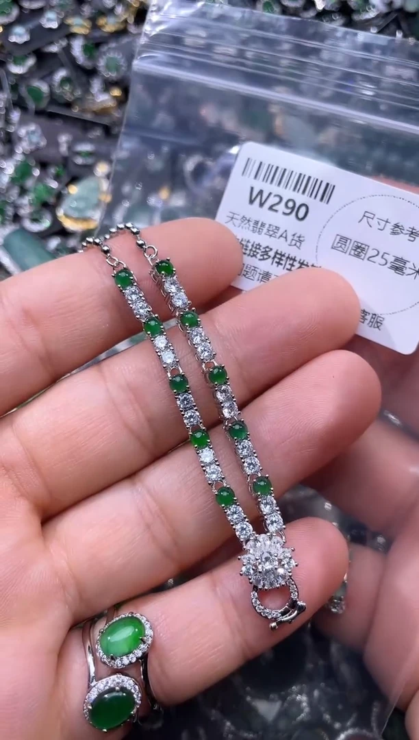 【闪购商品】翡翠颈饰未镶嵌W290项链