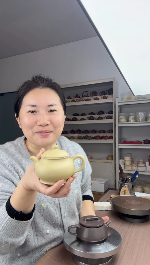 茶壶本山绿泥潘壶200cc（原矿大水潭本绿）