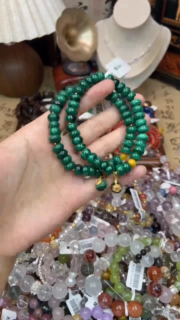 手饰孔雀石未镶嵌309